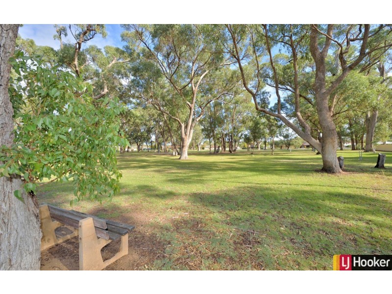 6 Rachal Place, Greenfields WA 6210