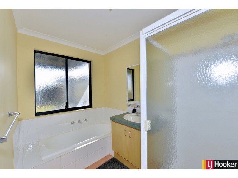 4 Cranbrook Crescent, Dawesville WA 6211