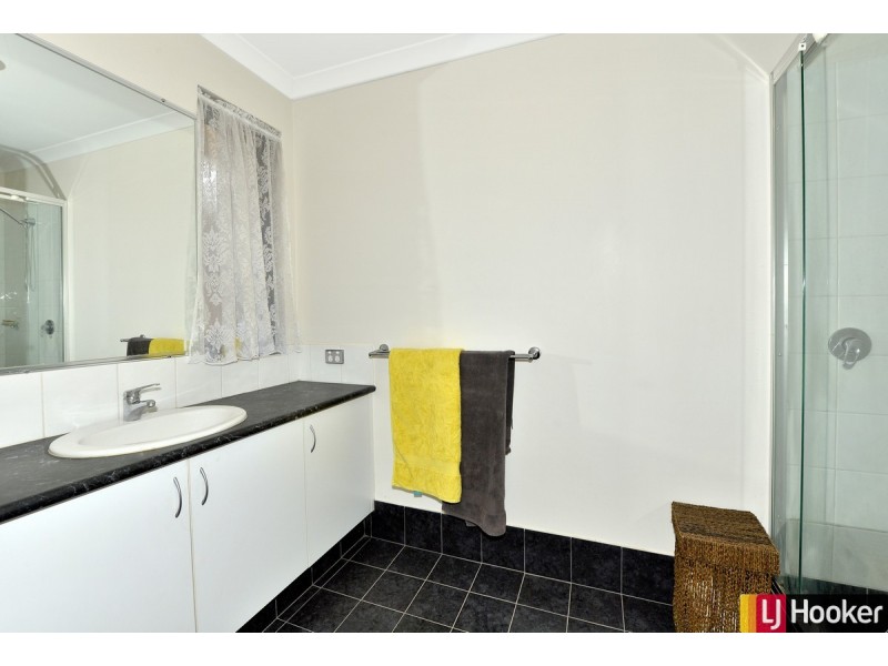 5B Valentino Close, Greenfields WA 6210