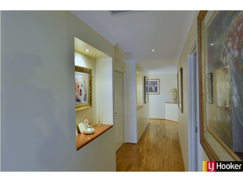 226 Peelwood Parade, Halls Head WA 6210