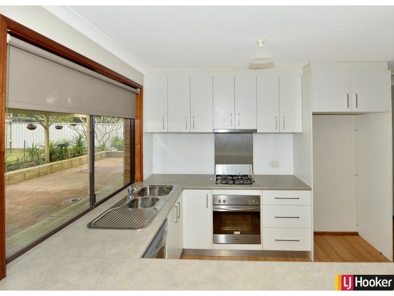 22 Saskatchewan Way, Greenfields WA 6210