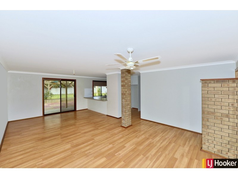 22 Saskatchewan Way, Greenfields WA 6210