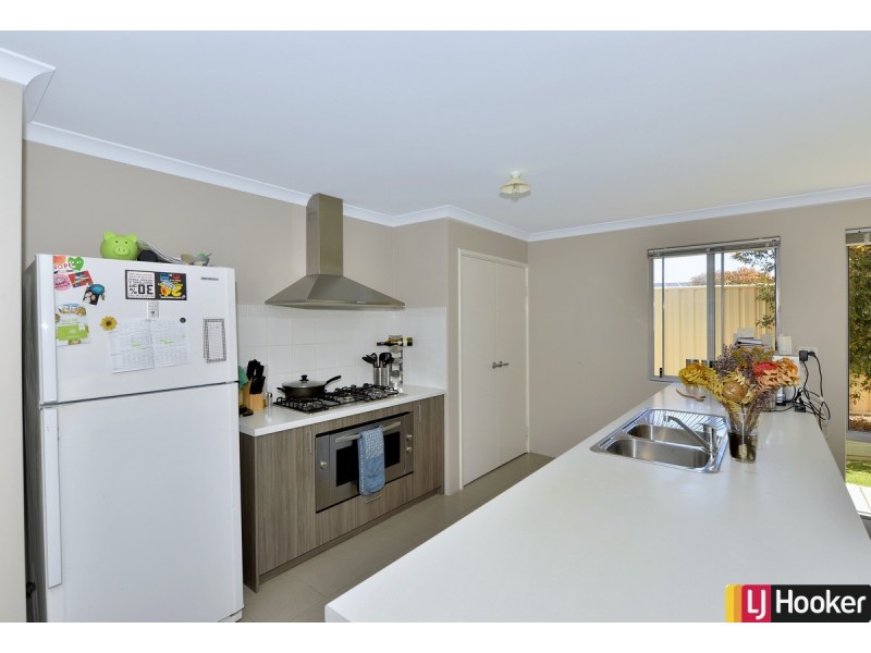 23 Karri Karri Pass, Lakelands WA 6180
