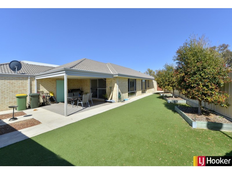 23 Karri Karri Pass, Lakelands WA 6180