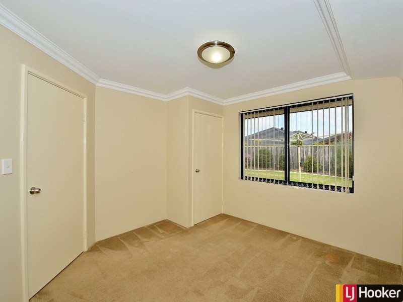 19 Lutea Road, Halls Head WA 6210