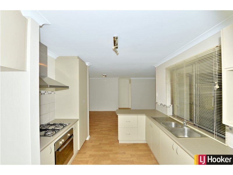 1 McMahon Court, Halls Head WA 6210