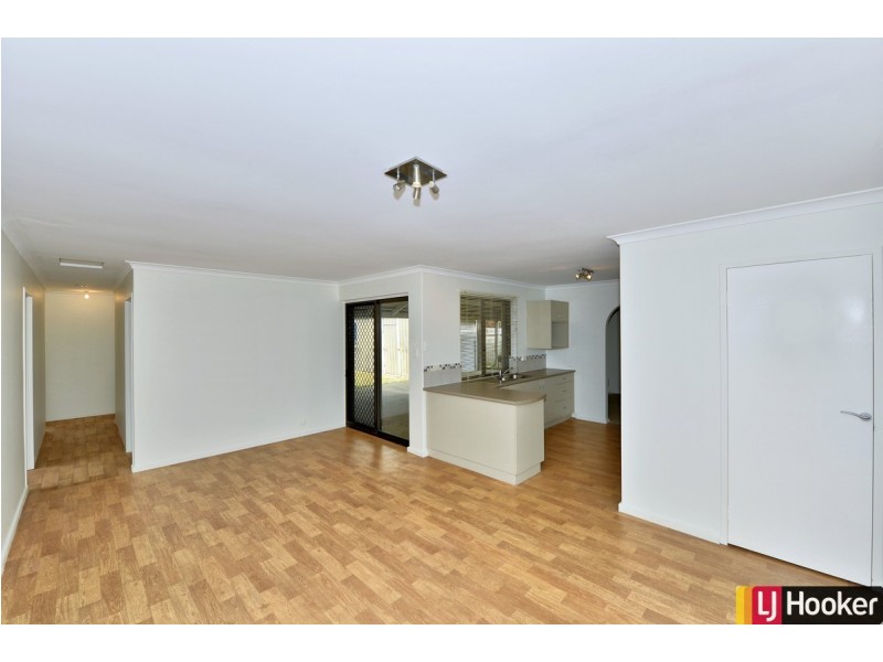 1 McMahon Court, Halls Head WA 6210