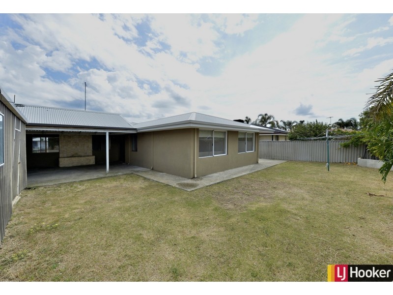 1 McMahon Court, Halls Head WA 6210