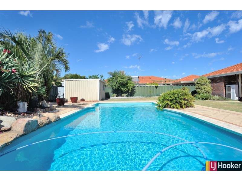 9 Penda Close, Halls Head WA 6210