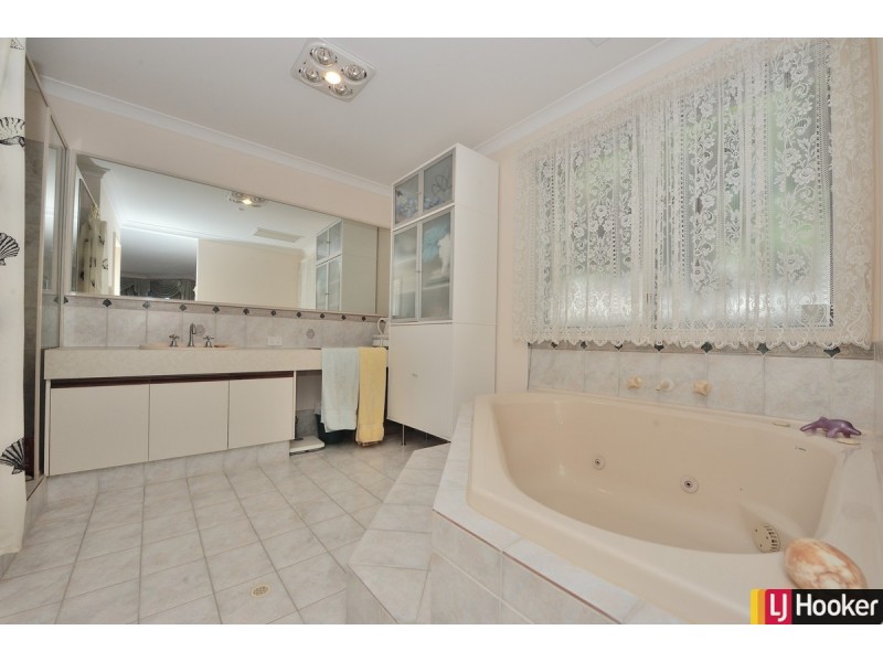 9 Penda Close, Halls Head WA 6210