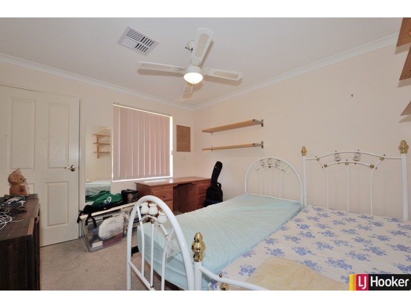 9 Penda Close, Halls Head WA 6210