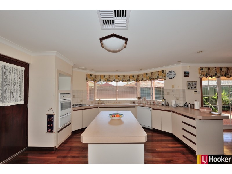 9 Penda Close, Halls Head WA 6210