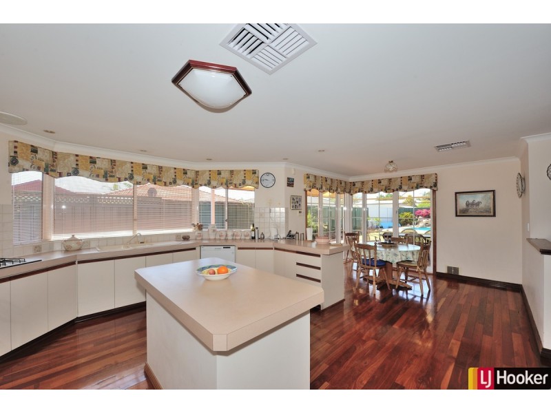9 Penda Close, Halls Head WA 6210
