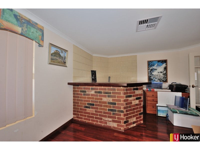 9 Penda Close, Halls Head WA 6210