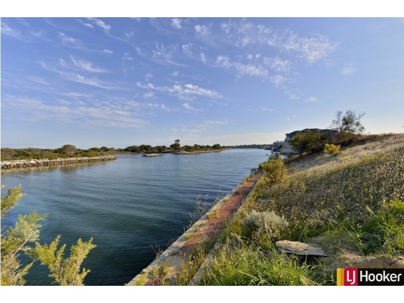 36 Sandpiper Island Retreat, Wannanup WA 6210