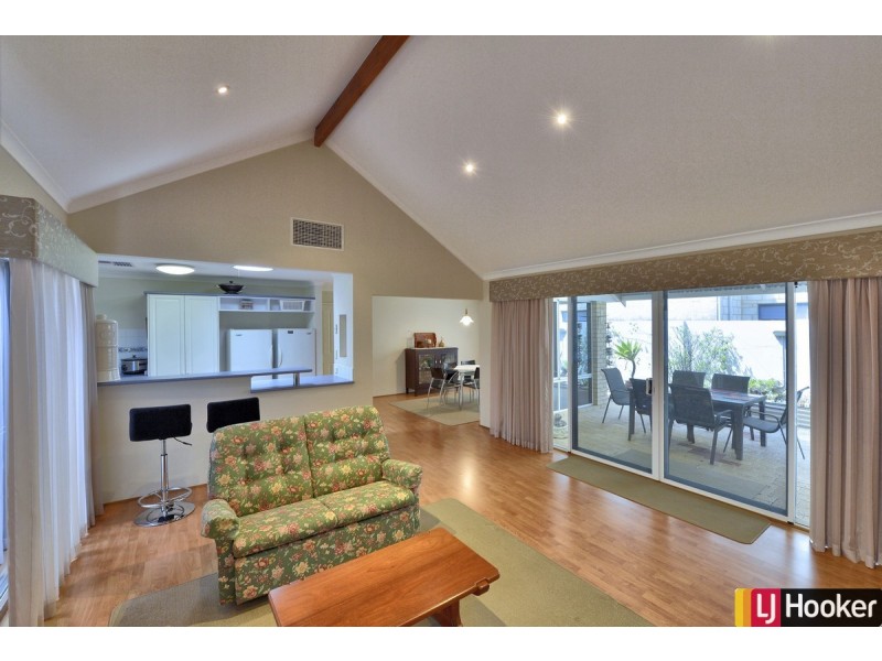 15 Darwin Terrace, Dudley Park WA 6210