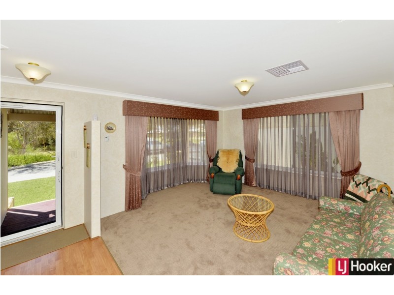 15 Darwin Terrace, Dudley Park WA 6210