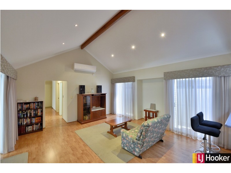 15 Darwin Terrace, Dudley Park WA 6210