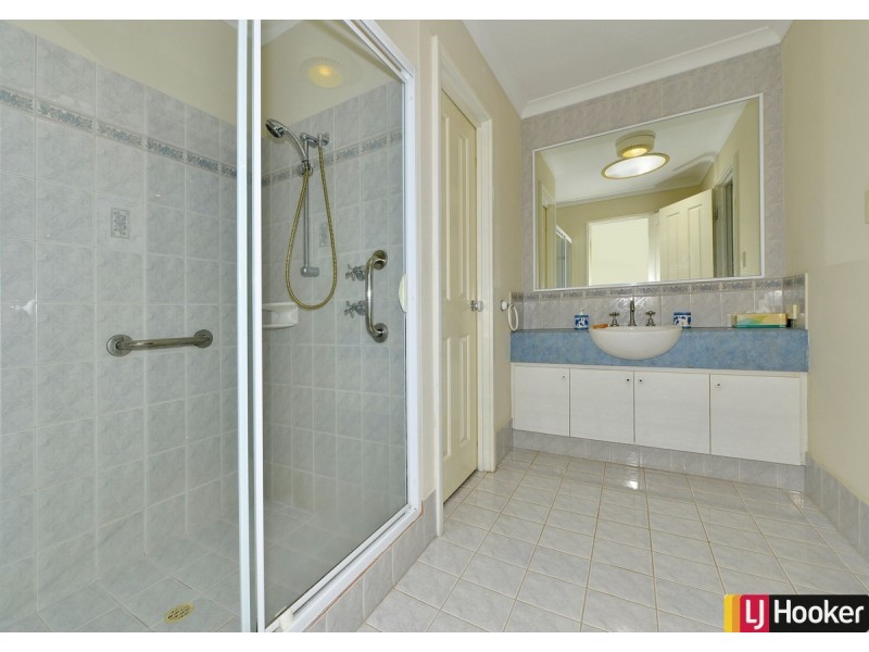 15 Darwin Terrace, Dudley Park WA 6210