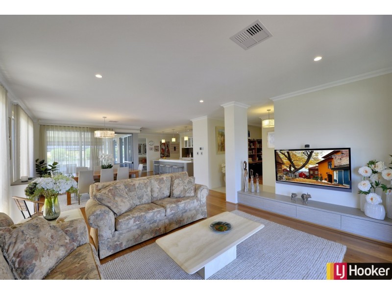 14 Tamar Break, Madora Bay WA 6210