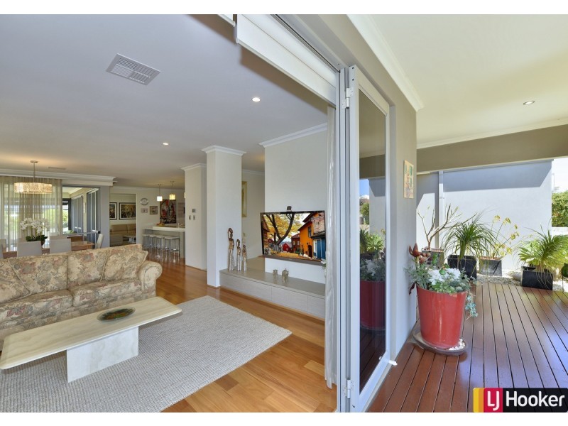 14 Tamar Break, Madora Bay WA 6210