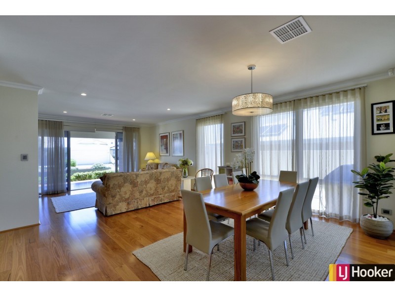 14 Tamar Break, Madora Bay WA 6210