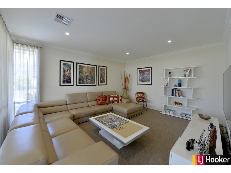 14 Tamar Break, Madora Bay WA 6210