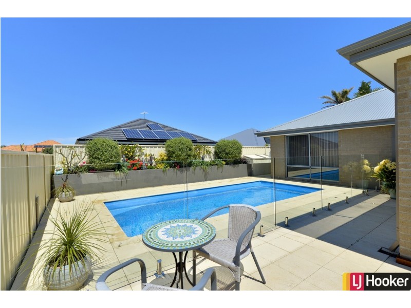 14 Tamar Break, Madora Bay WA 6210