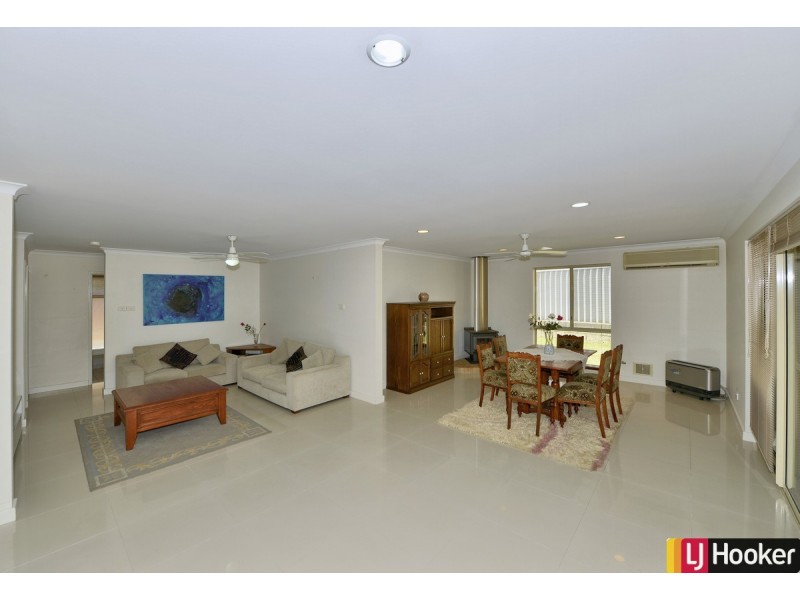 36 Admiralty Crescent, Halls Head WA 6210