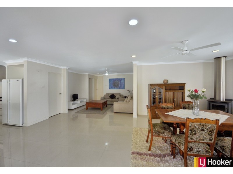 36 Admiralty Crescent, Halls Head WA 6210