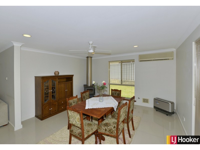 36 Admiralty Crescent, Halls Head WA 6210