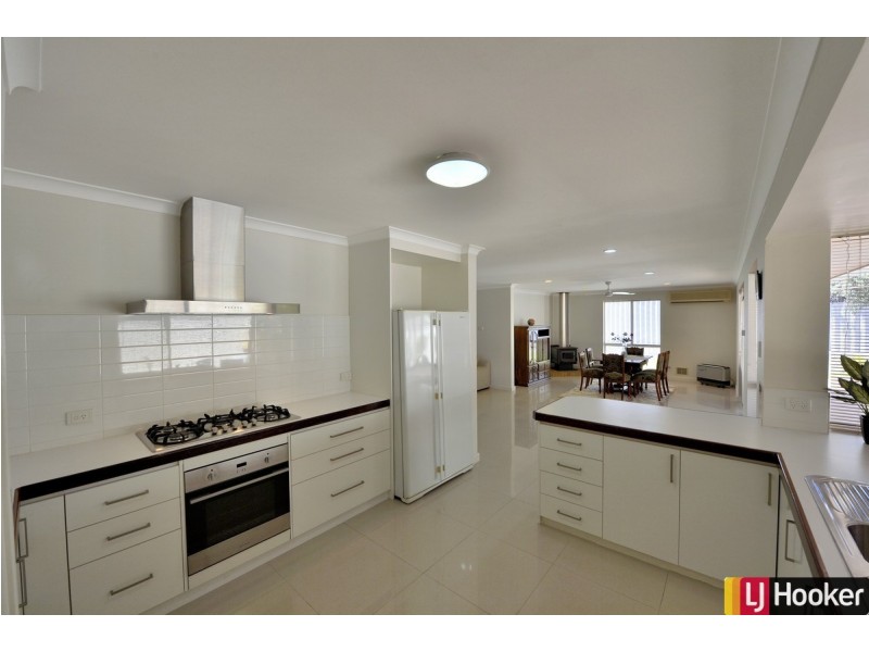 36 Admiralty Crescent, Halls Head WA 6210