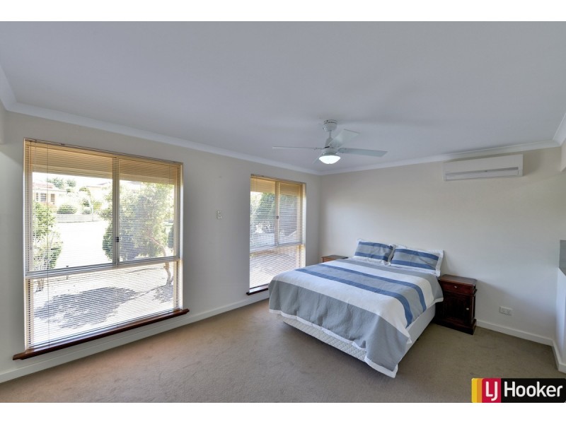 36 Admiralty Crescent, Halls Head WA 6210