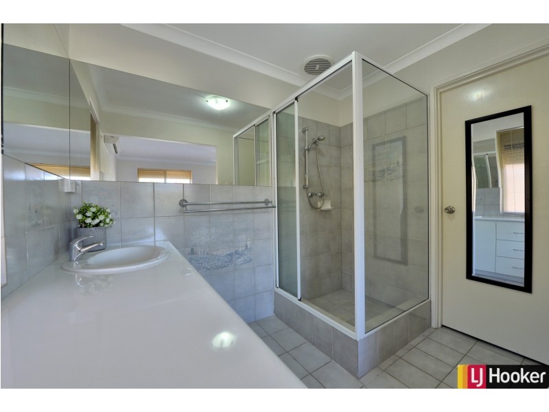 36 Admiralty Crescent, Halls Head WA 6210