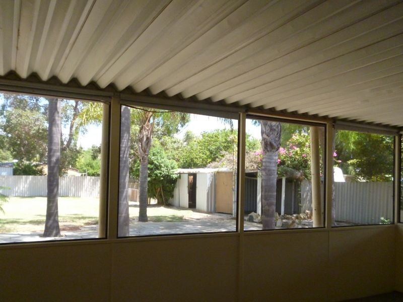 9 Derek Road, Coodanup WA 6210