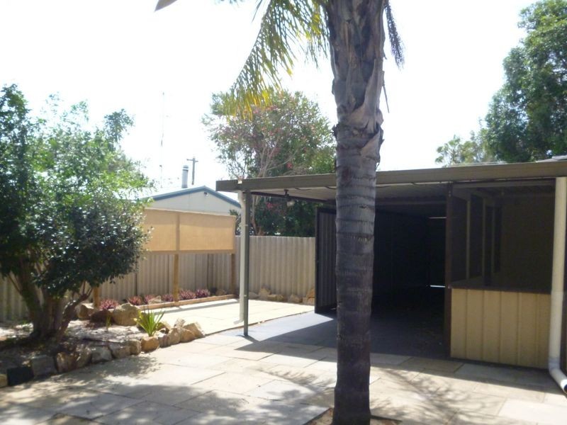 9 Derek Road, Coodanup WA 6210