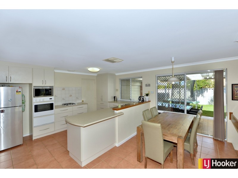 86 Ronsard Drive, San Remo WA 6210