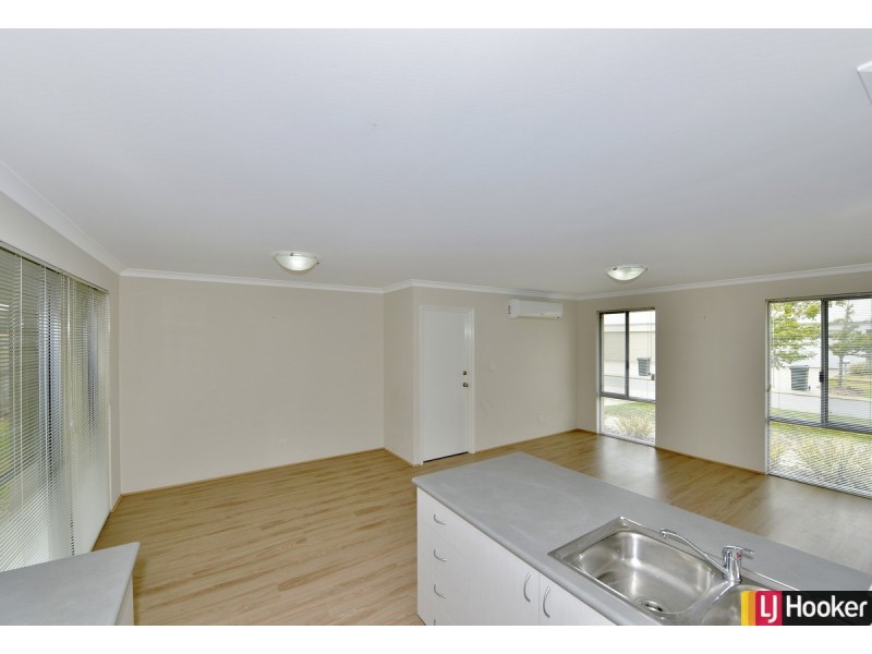 1 Stellaria Avenue, Halls Head WA 6210