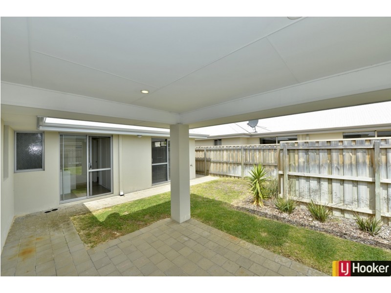 1 Stellaria Avenue, Halls Head WA 6210