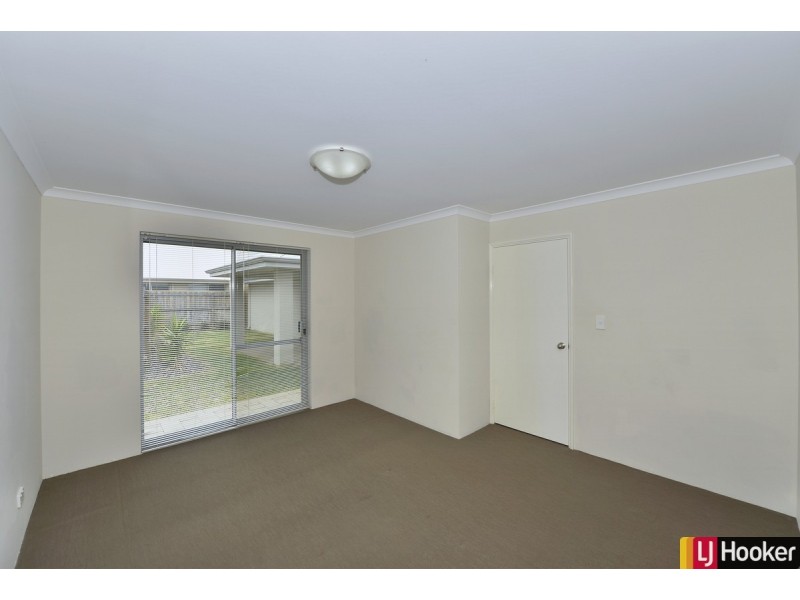 1 Stellaria Avenue, Halls Head WA 6210