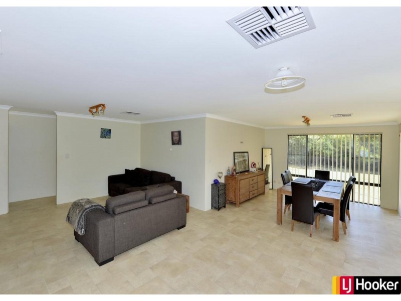 22 Garonne Turn, Port Kennedy WA 6172