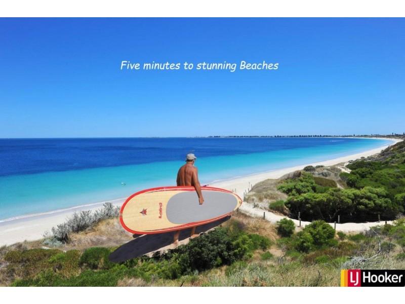 22 Garonne Turn, Port Kennedy WA 6172