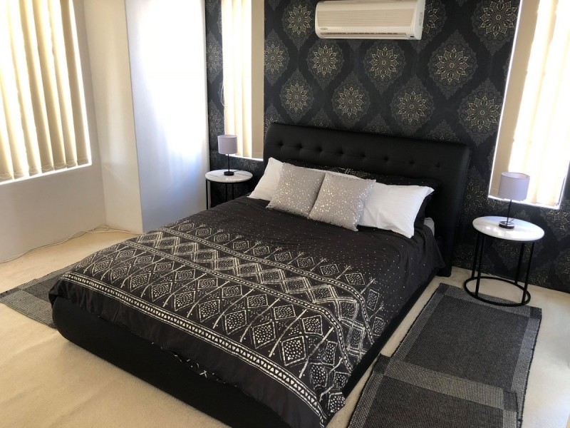 11 Grandmere Parade, Meadow Springs WA 6210