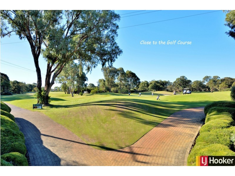 11 Grandmere Parade, Meadow Springs WA 6210