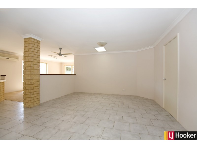 24 Kingfisher Drive, Halls Head WA 6210