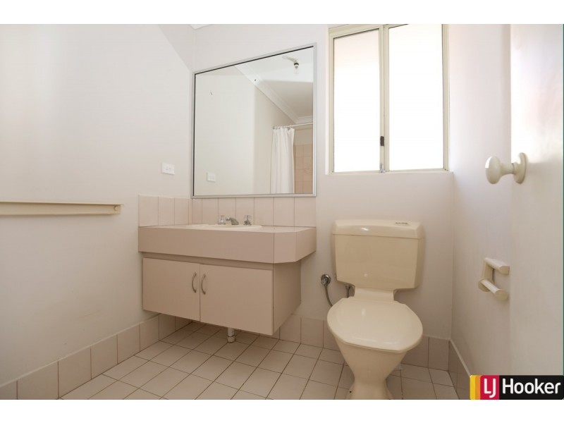 24 Kingfisher Drive, Halls Head WA 6210