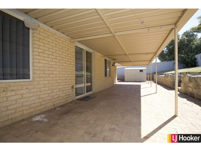 24 Kingfisher Drive, Halls Head WA 6210