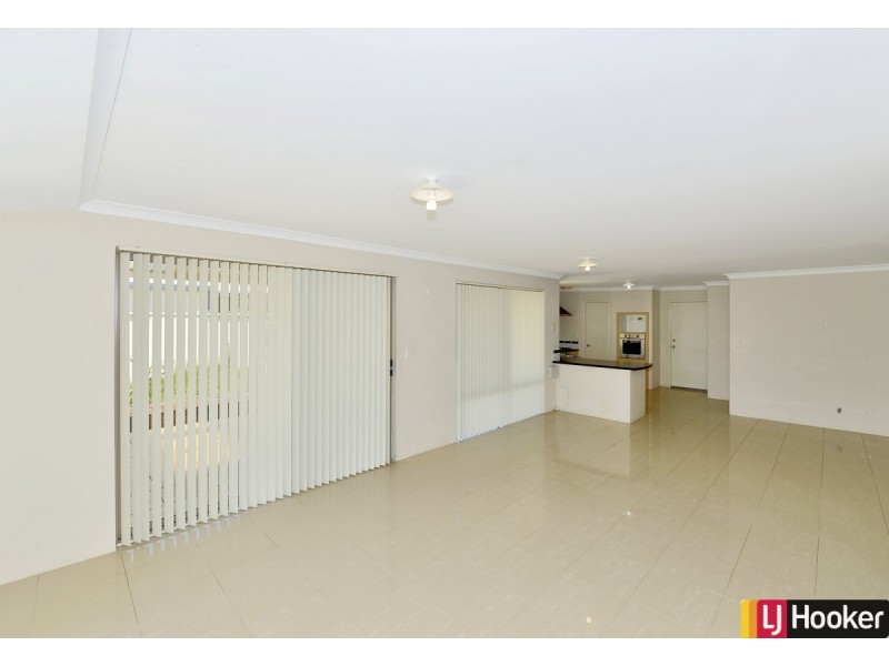 5 Sharperton Meander, Dudley Park WA 6210