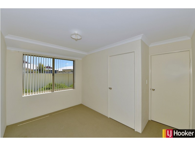 5 Sharperton Meander, Dudley Park WA 6210