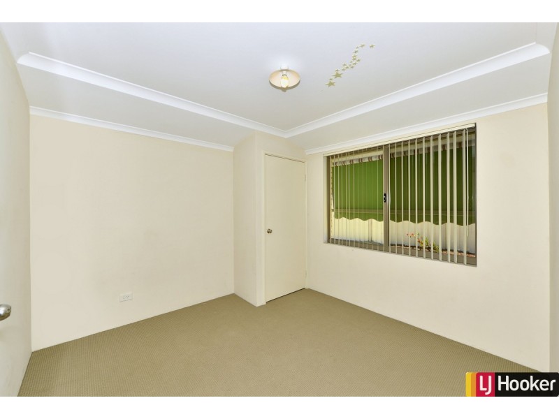 5 Sharperton Meander, Dudley Park WA 6210
